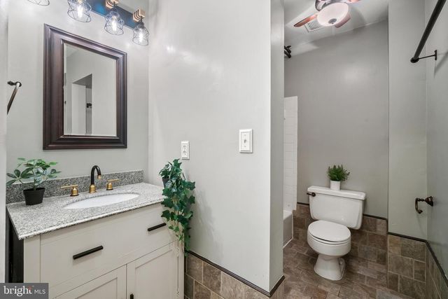 3 W MOUNT VERNON PL #1, Baltimore, MD 21201