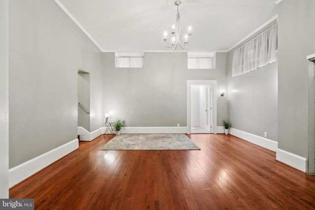 3 W MOUNT VERNON PL #1, Baltimore, MD 21201