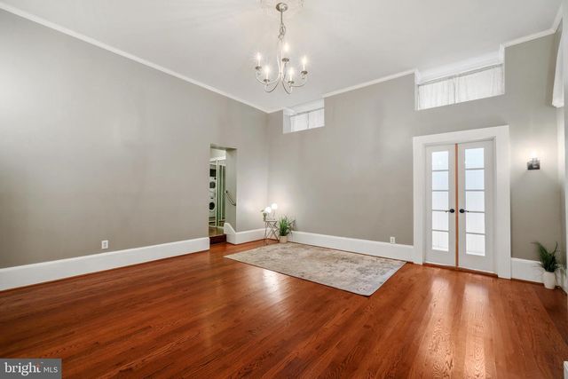 3 W MOUNT VERNON PL #1, Baltimore, MD 21201