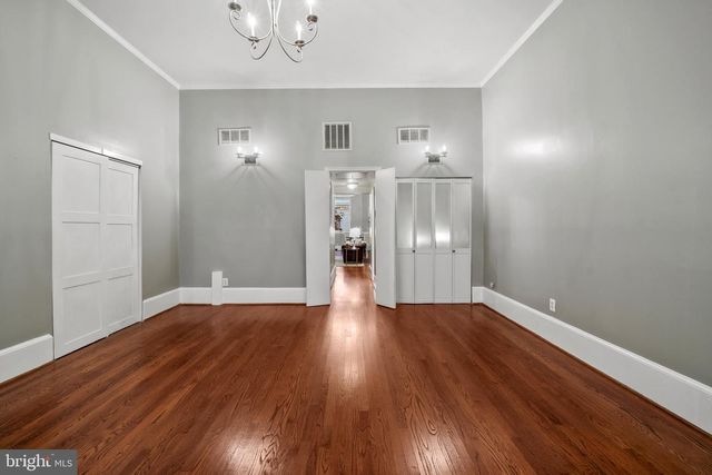 3 W MOUNT VERNON PL #1, Baltimore, MD 21201