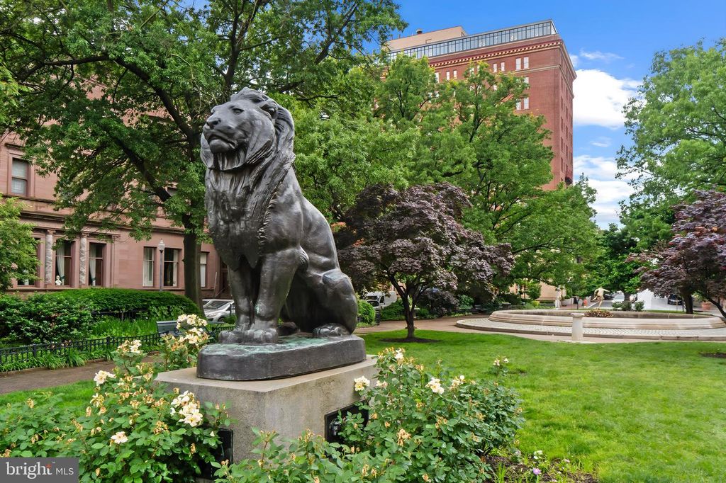 3 W MOUNT VERNON PL #1, Baltimore, MD 21201