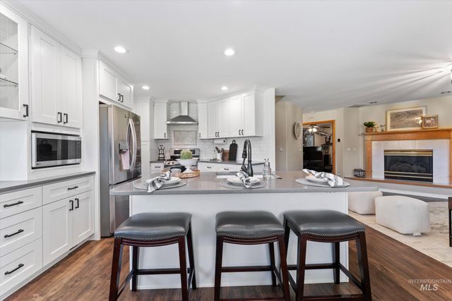 5811 W Sterling Ln,, Boise, ID 83703