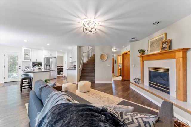 5811 W Sterling Ln,, Boise, ID 83703