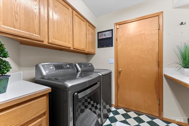 5811 W Sterling Ln,, Boise, ID 83703