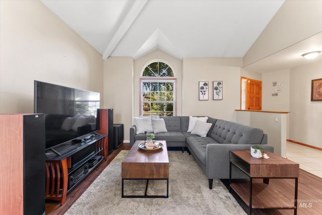 5811 W Sterling Ln,, Boise, ID 83703