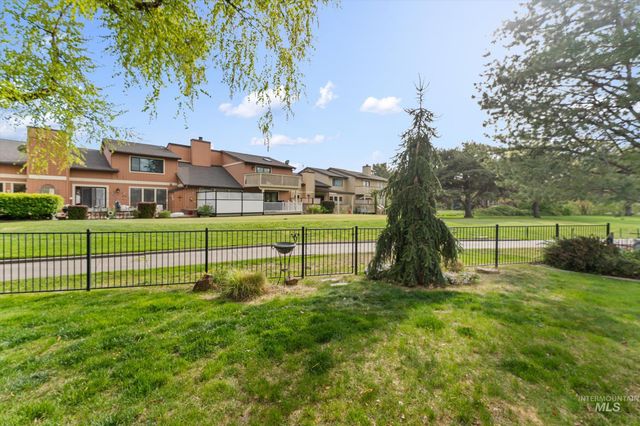 5811 W Sterling Ln,, Boise, ID 83703