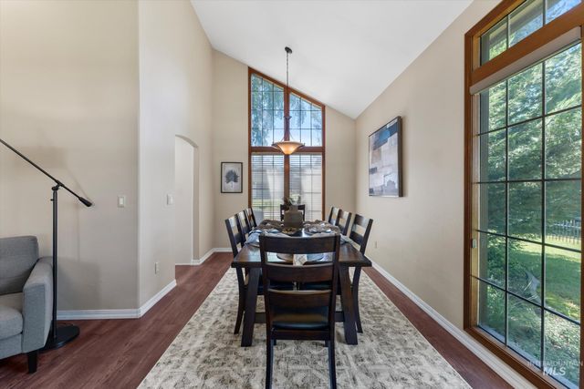 5811 W Sterling Ln,, Boise, ID 83703