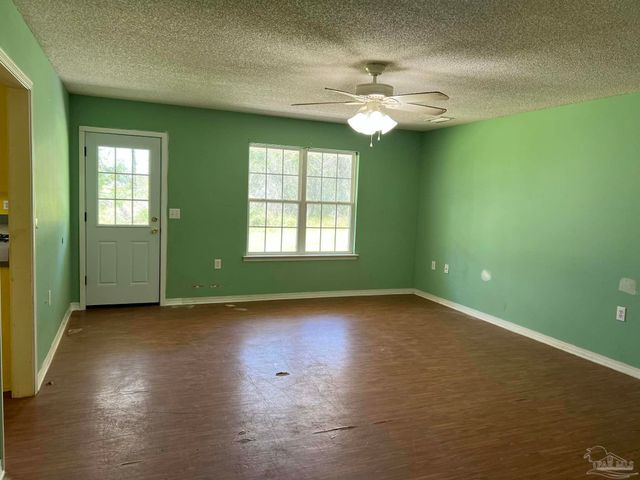 124 S Canoe Rd, Atmore, AL 36502