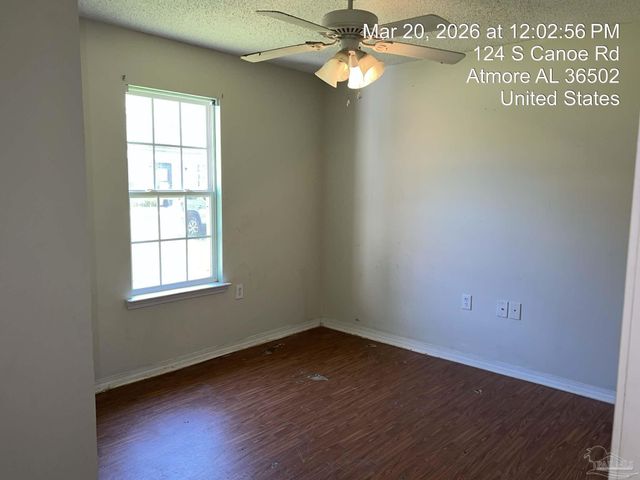 124 S Canoe Rd, Atmore, AL 36502