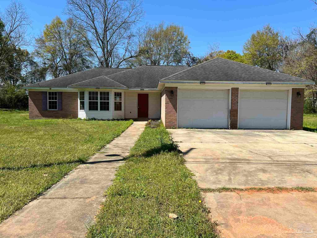 124 S Canoe Rd, Atmore, AL 36502