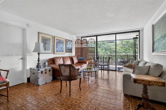 2901 S Bayshore Drive 4A, Miami, FL 33133