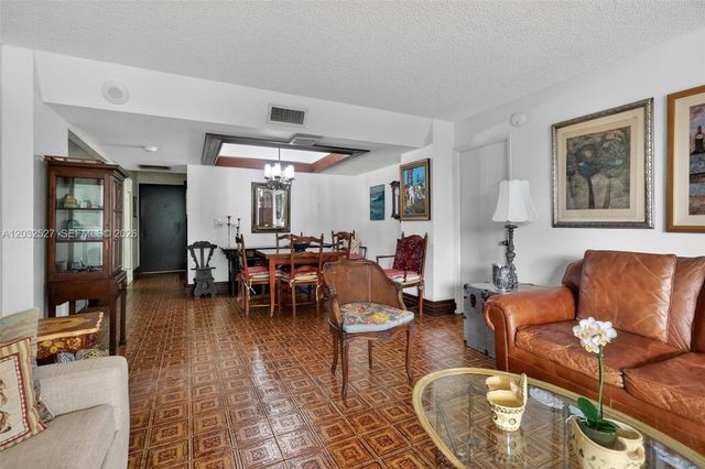 2901 S Bayshore Drive 4A, Miami, FL 33133