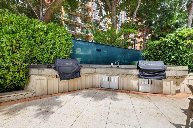 2901 S Bayshore Drive 4A, Miami, FL 33133