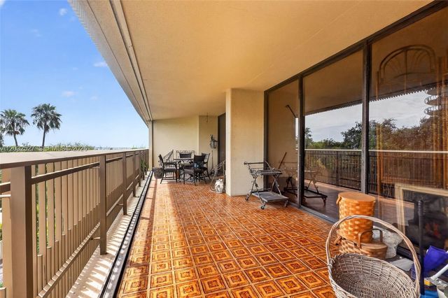 2901 S Bayshore Drive 4A, Miami, FL 33133