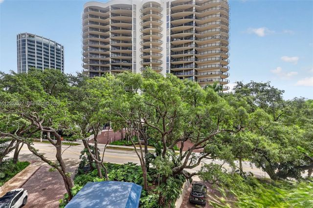 2901 S Bayshore Drive 4A, Miami, FL 33133