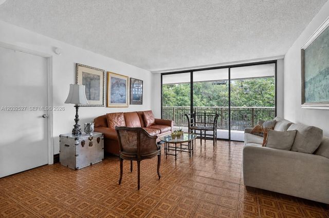 2901 S Bayshore Drive 4A, Miami, FL 33133