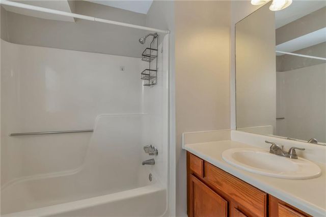 136 Old Ferry Way, Roswell, GA 30076