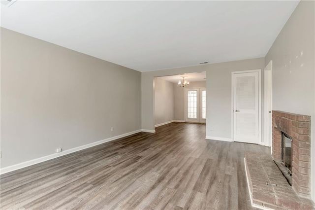 136 Old Ferry Way, Roswell, GA 30076