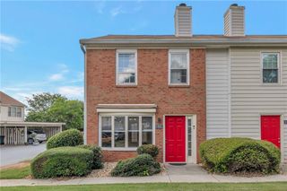 136 Old Ferry Way, Roswell, GA 30076
