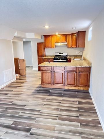 1006 S G Street, Rogers, AR 72756