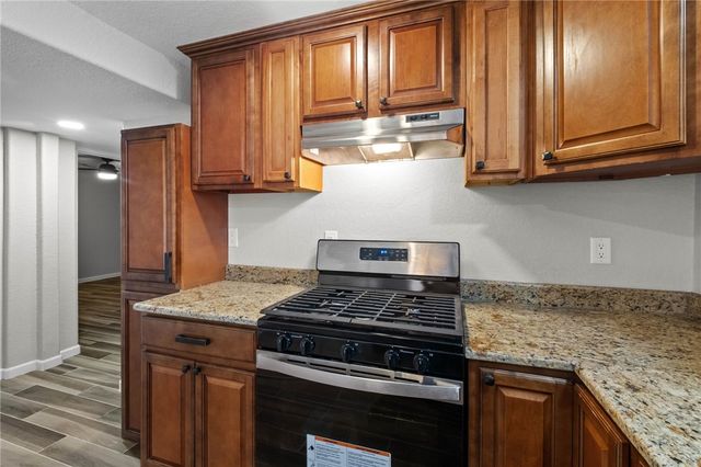 1006 S G Street, Rogers, AR 72756