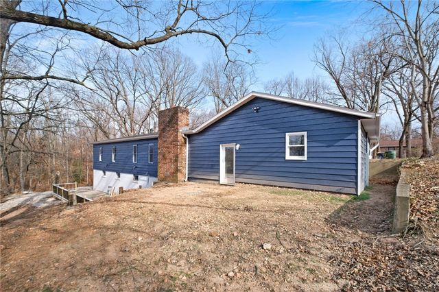 1006 S G Street, Rogers, AR 72756