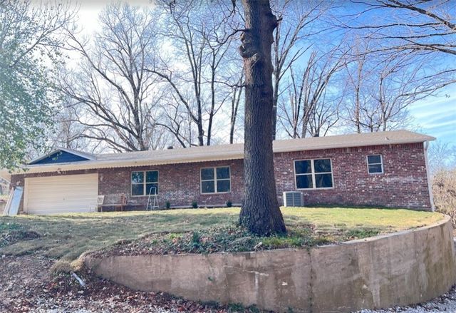 1006 S G Street, Rogers, AR 72756