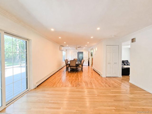249 Cold Spring Road, Syosset, NY 11791