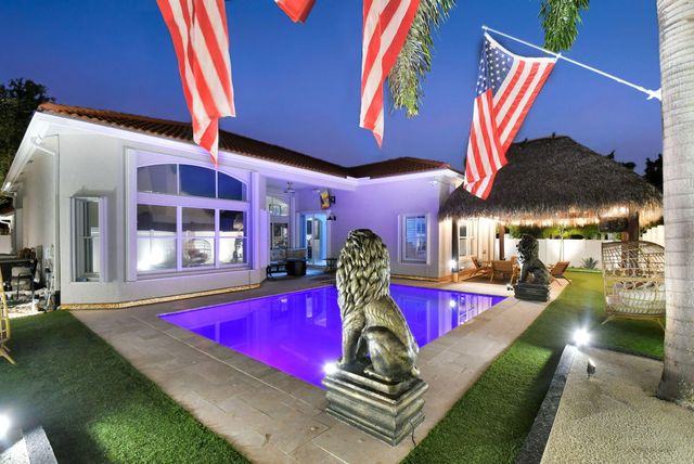 6405 Shadow Creek Village Circle E, Lake Worth, FL 33463