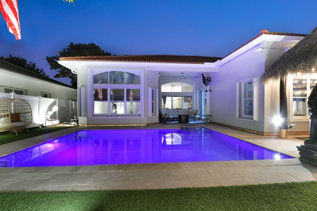 6405 Shadow Creek Village Circle E, Lake Worth, FL 33463