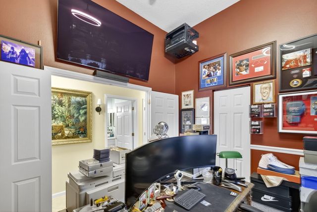 6405 Shadow Creek Village Circle E, Lake Worth, FL 33463