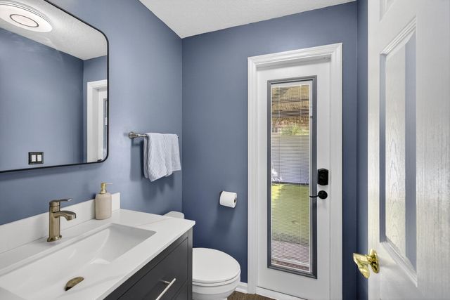 6405 Shadow Creek Village Circle E, Lake Worth, FL 33463