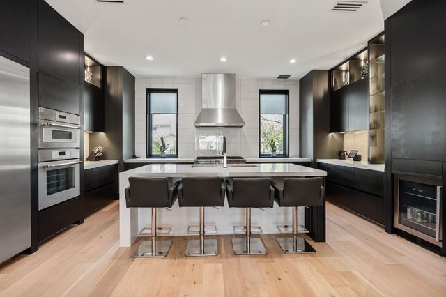 1918 Brun Street, Houston, TX 77019