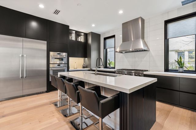 1918 Brun Street, Houston, TX 77019