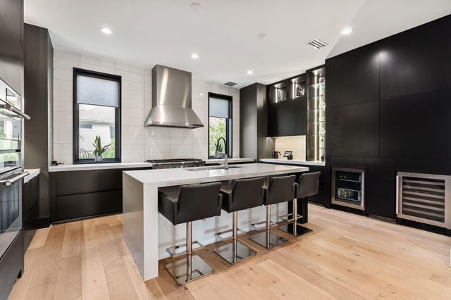 1918 Brun Street, Houston, TX 77019