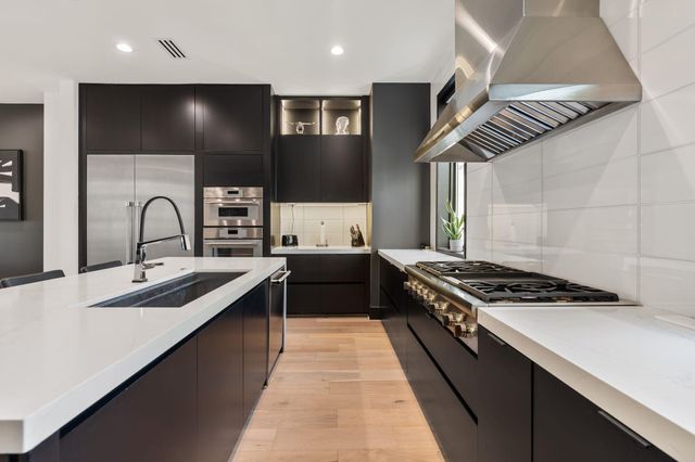 1918 Brun Street, Houston, TX 77019