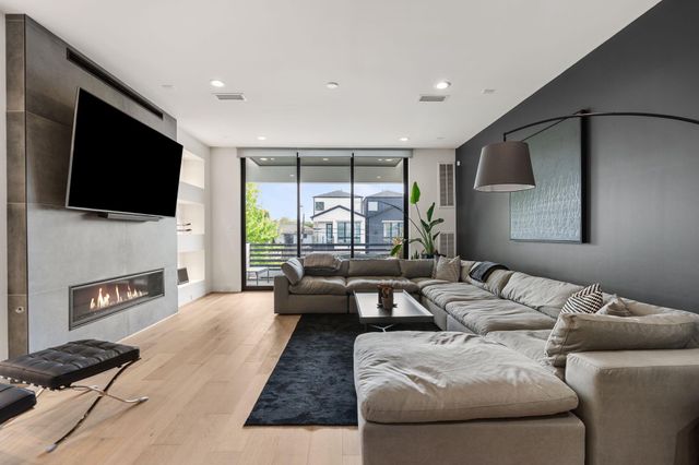 1918 Brun Street, Houston, TX 77019