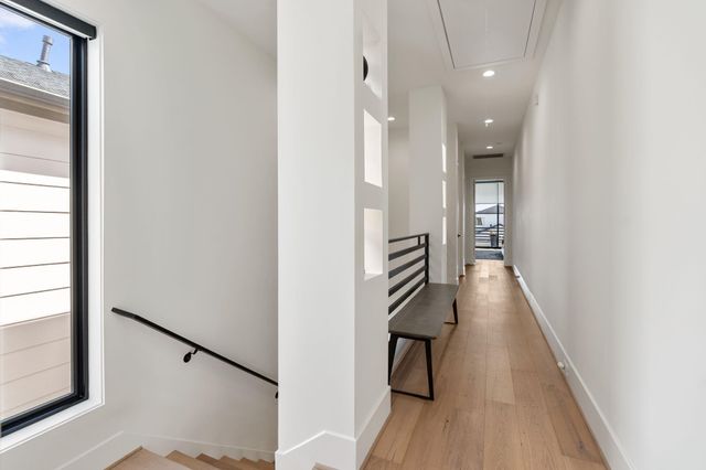 1918 Brun Street, Houston, TX 77019