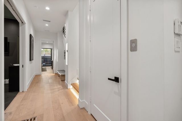 1918 Brun Street, Houston, TX 77019