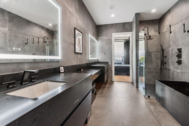 1918 Brun Street, Houston, TX 77019