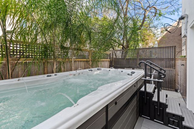 1918 Brun Street, Houston, TX 77019