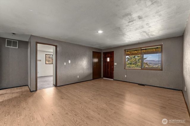 1531 Millerdale Avenue, Wenatchee, WA 98801