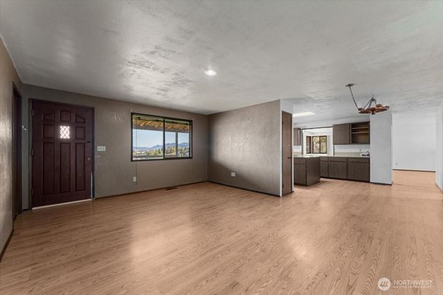 1531 Millerdale Avenue, Wenatchee, WA 98801