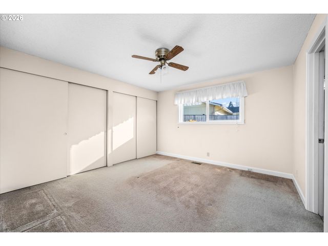 472 SPRINGDALE Ave, Springfield, OR 97477