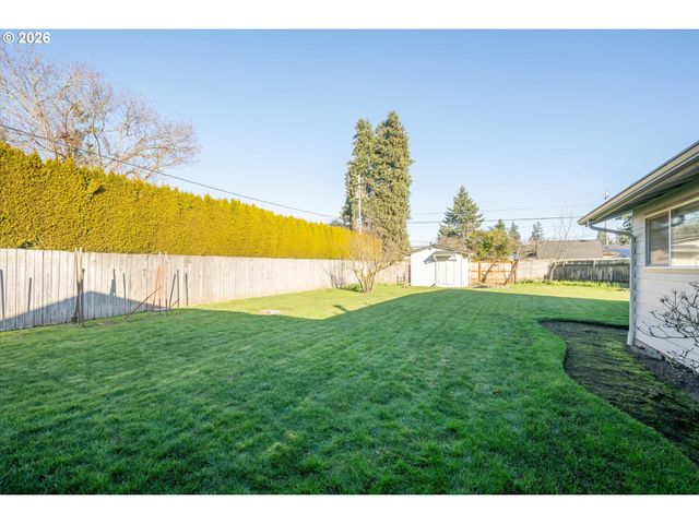 472 SPRINGDALE Ave, Springfield, OR 97477