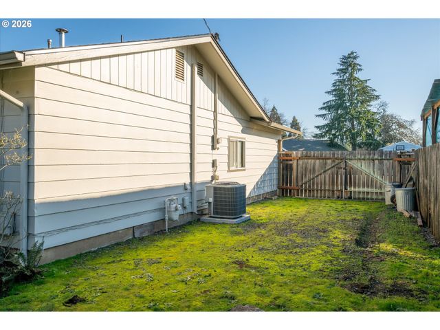 472 SPRINGDALE Ave, Springfield, OR 97477