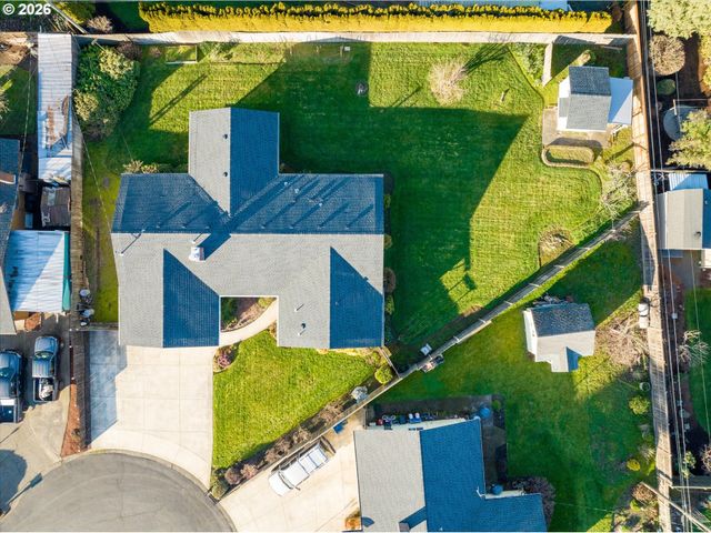 472 SPRINGDALE Ave, Springfield, OR 97477