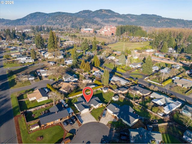 472 SPRINGDALE Ave, Springfield, OR 97477