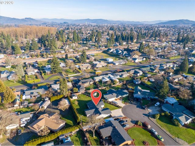 472 SPRINGDALE Ave, Springfield, OR 97477