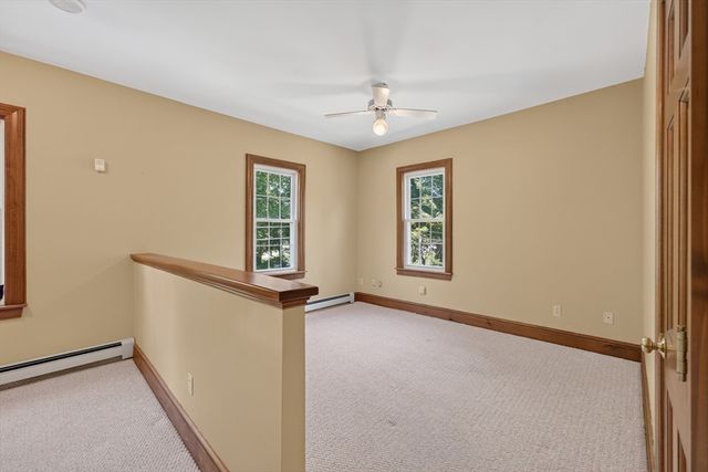 594 Slocum Rd, Dartmouth, MA 02747